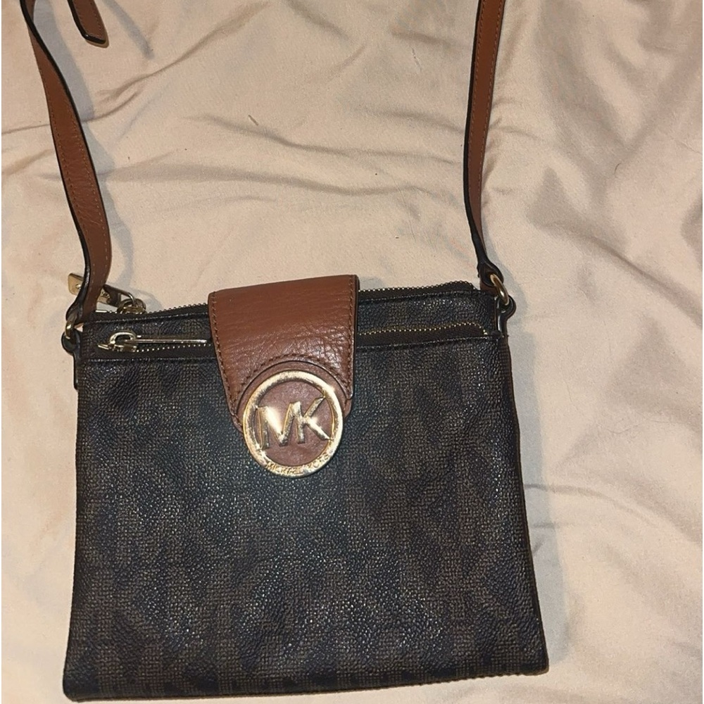 MK purse. Hardly ever used. $75